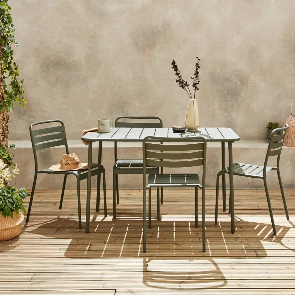 Illustration numéro 2 du produit Ensemble de jardin en acier savane table et 4 chaises