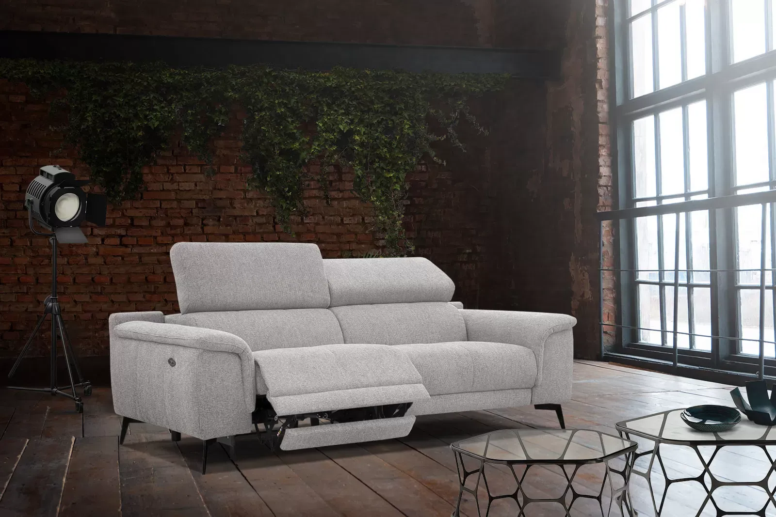 Illustration numéro 2 du produit Canapé 3 places avec 1 fonction relax et appuie-tête réglables, beige