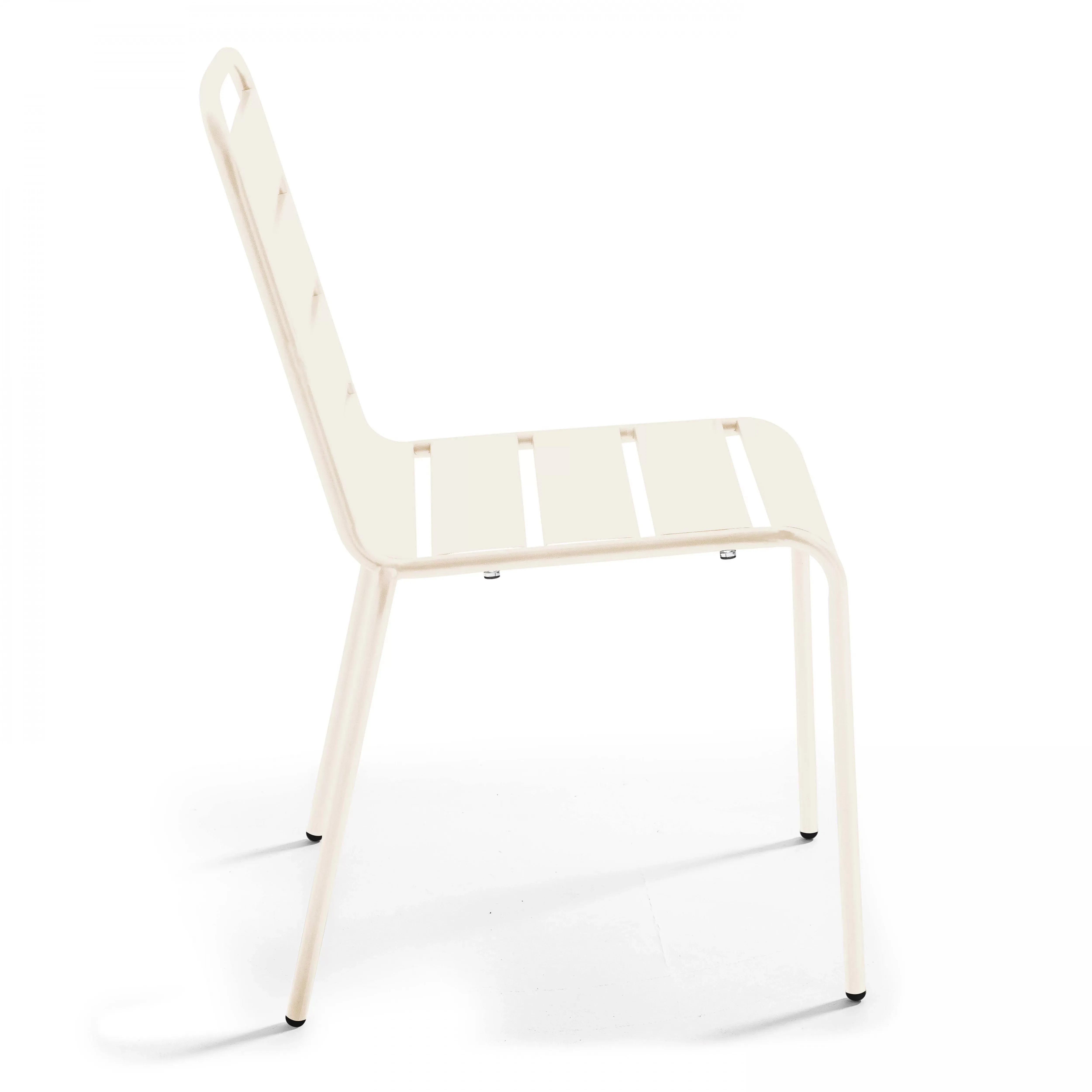 Illustration numéro 2 du produit Chaise de jardin en métal ivoire