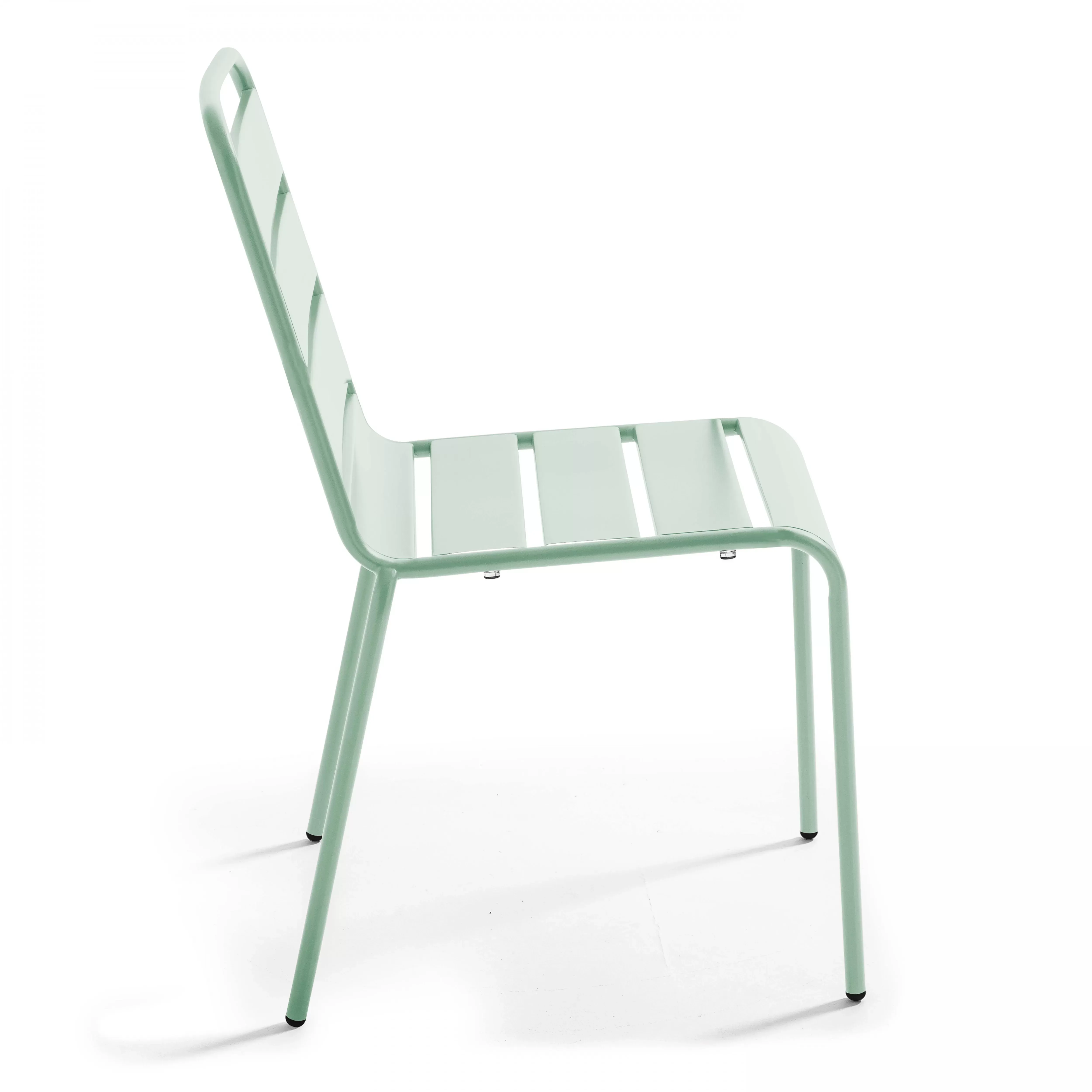 Illustration numéro 2 du produit Chaise en métal vert sauge
