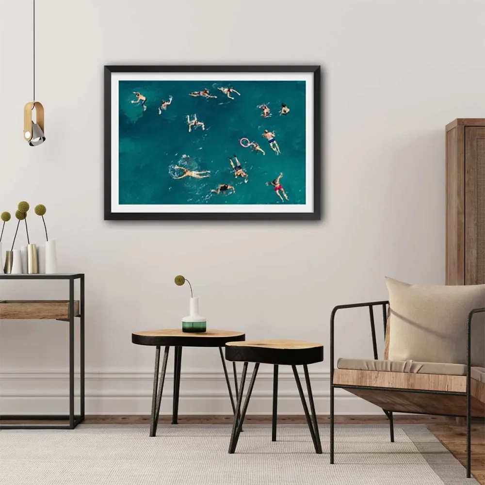 Illustration numéro 2 du produit Affiche tous à l'eau! Avec cadre noir 60x40 cm