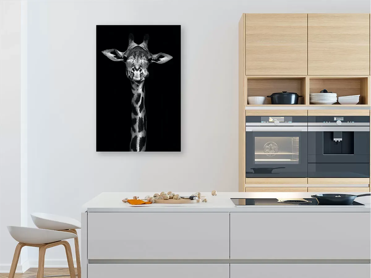 Illustration numéro 2 du produit Tableau girafe haute en portrait imprimé sur toile 80x120 cm