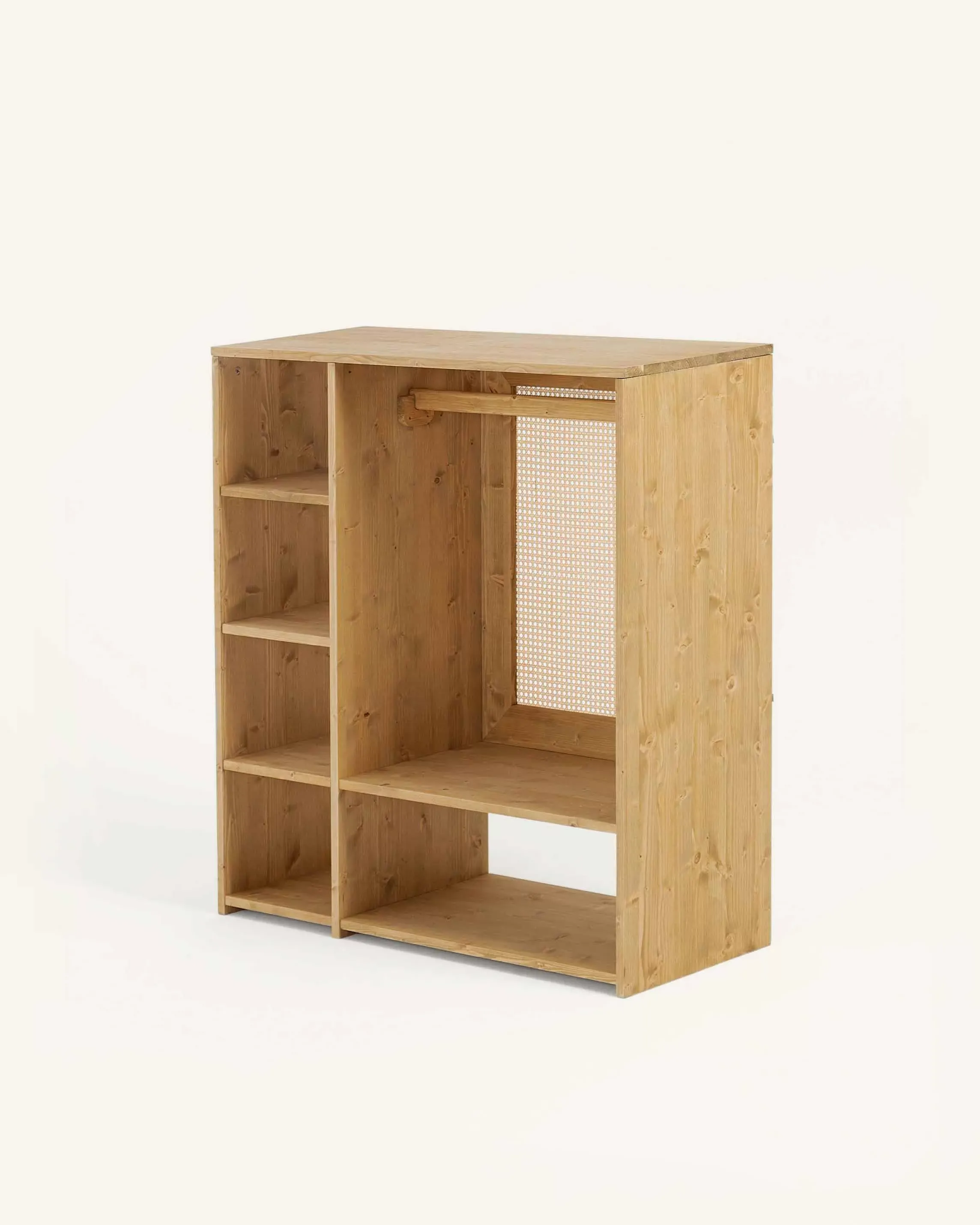 Illustration numéro 2 du produit Armoire Montessori en bois de couleur naturel