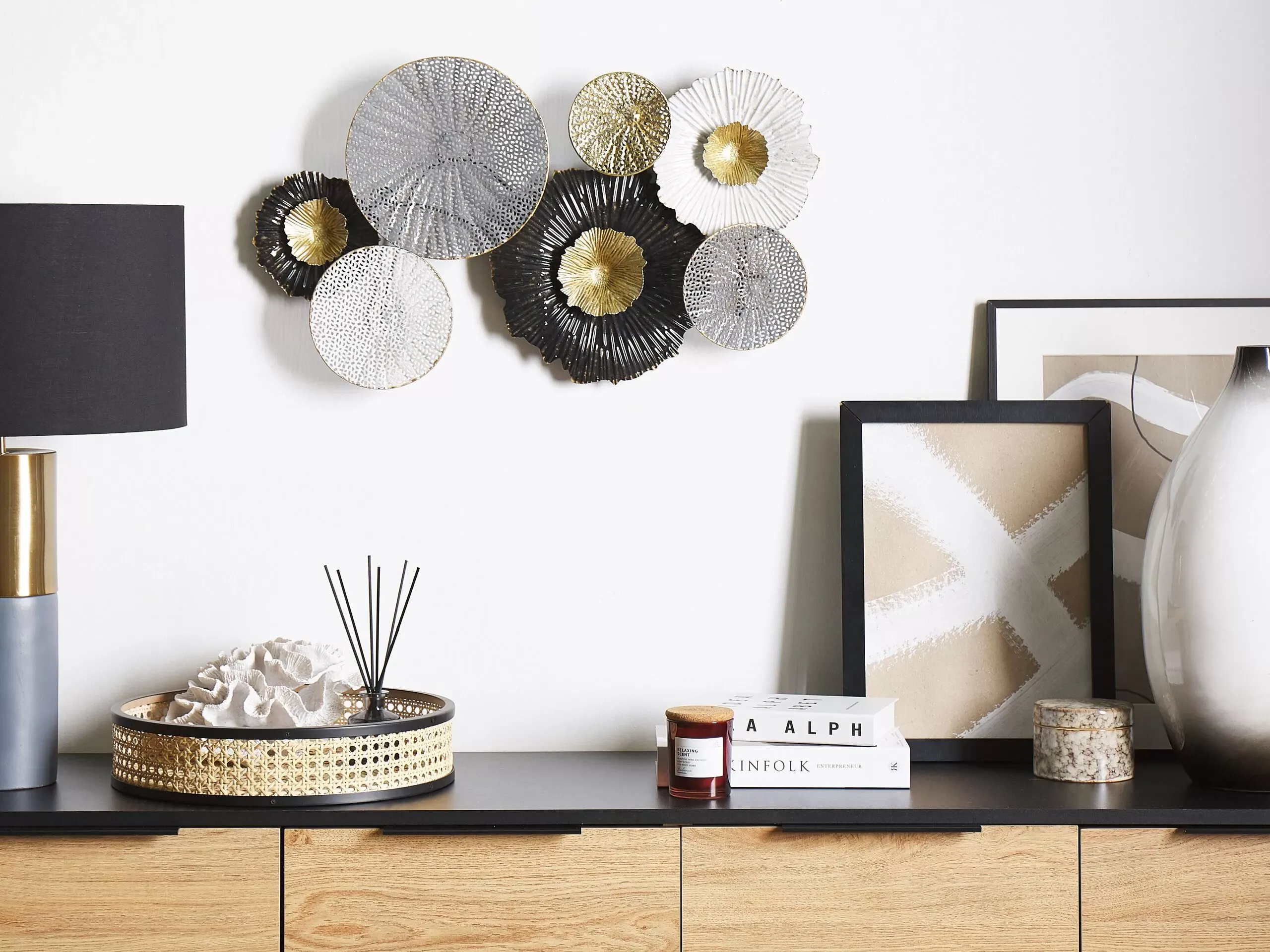 Illustration numéro 2 du produit Décoration murale métal 38 cm noir