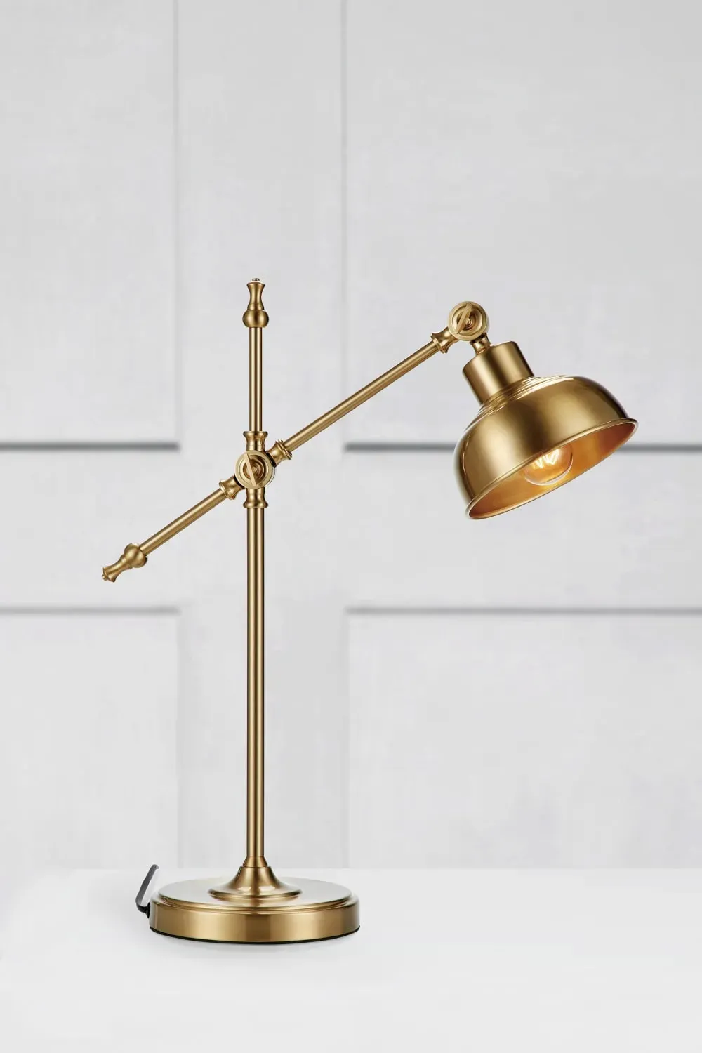 Illustration numéro 2 du produit Lampe de Table 1xE27 laiton