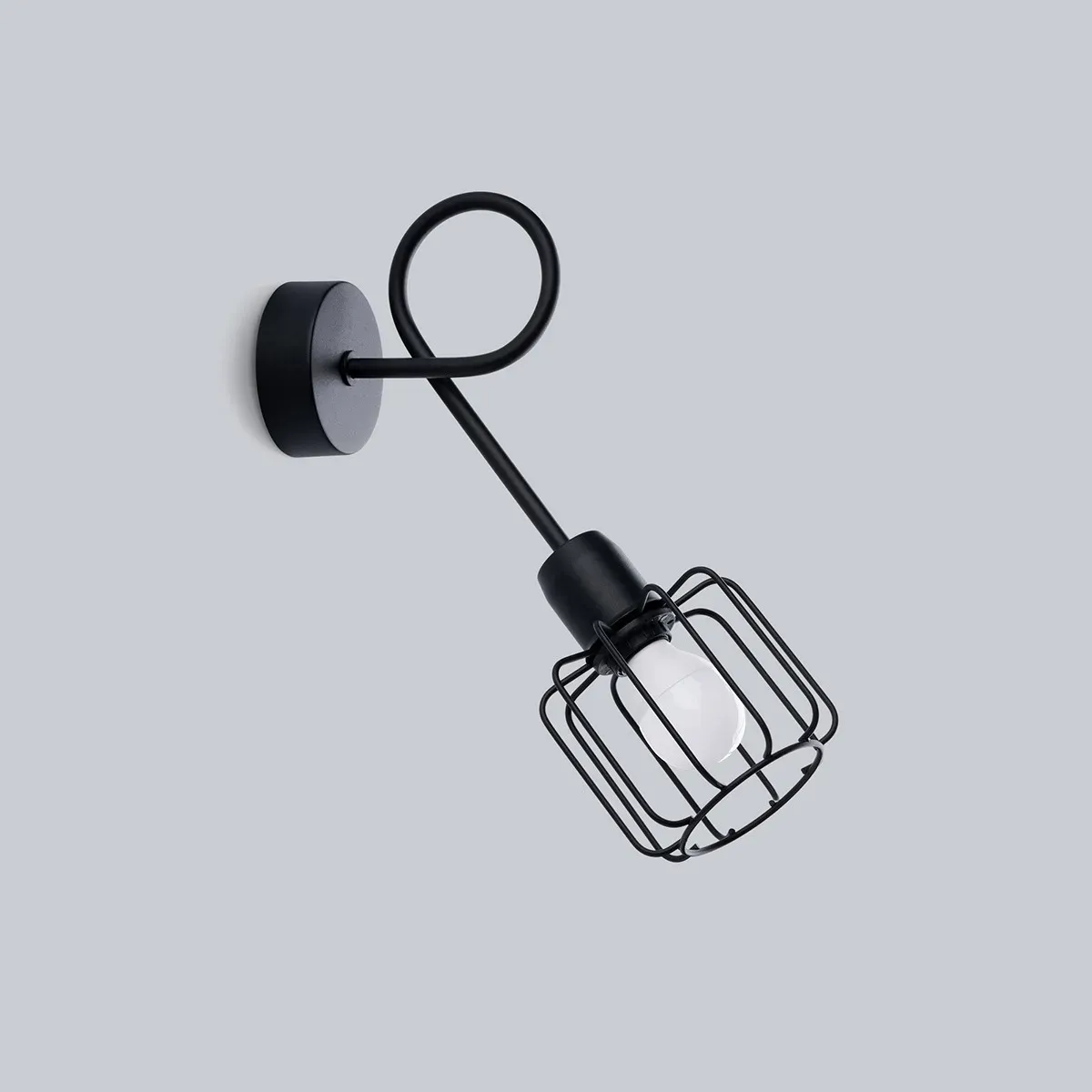 Illustration numéro 2 du produit Applique acier noir H 30 cm