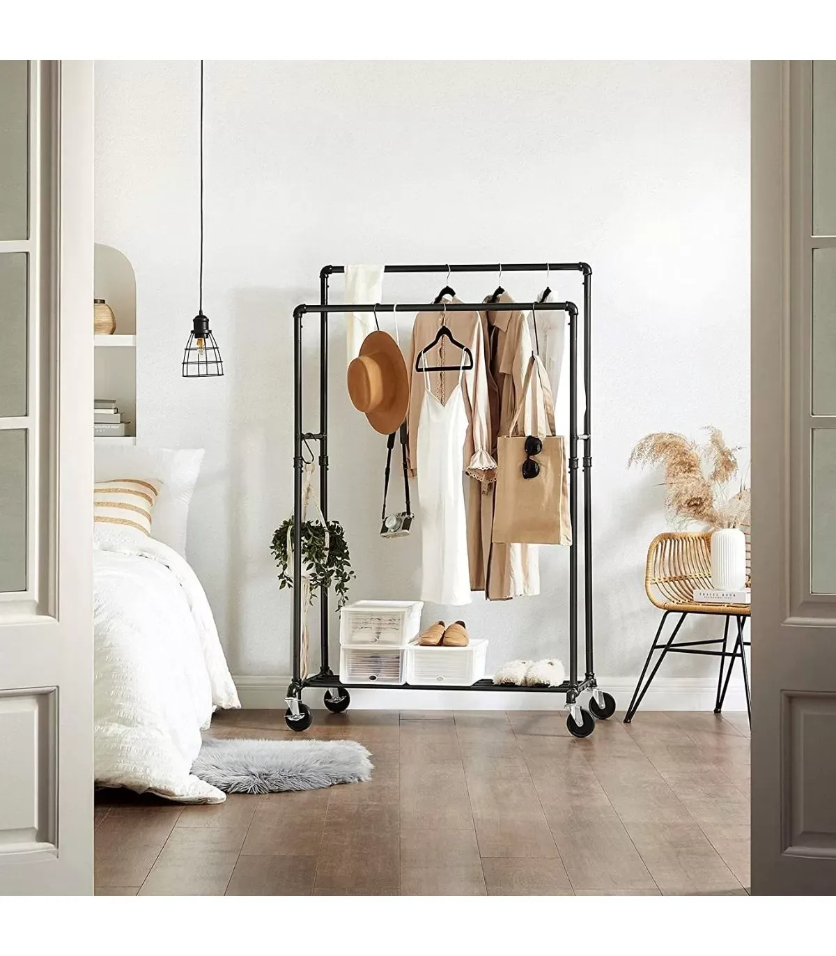 Illustration numéro 2 du produit Portant à vêtement double tringles et étagère sur roulettes - Noir