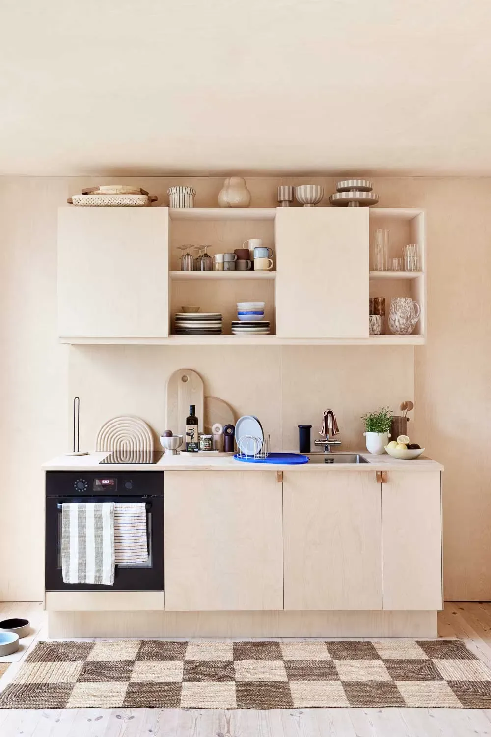 Illustration numéro 2 du produit Porte essuie tout beige en marbre Ø40xH32cm