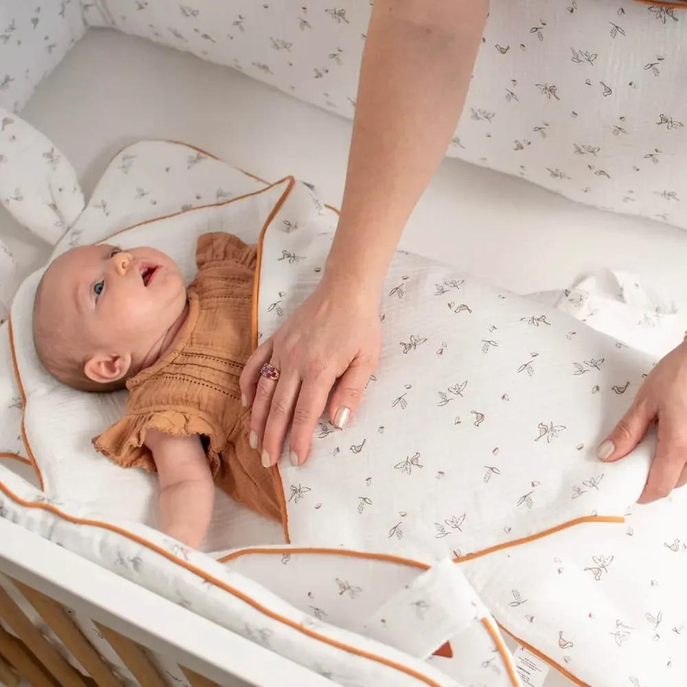 Illustration numéro 2 du produit Gigoteuse d'emmaillotage bébé en gaze de coton  Dès la naissance   4