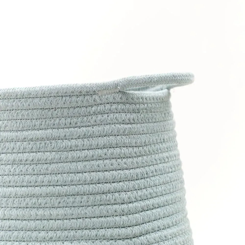 Illustration numéro 2 du produit Panier long tressé coton uni  30x50 cm