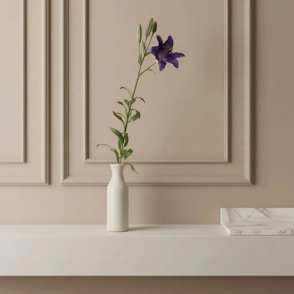 Illustration numéro 2 du produit Tige de lily rubrum artificielle violette H98