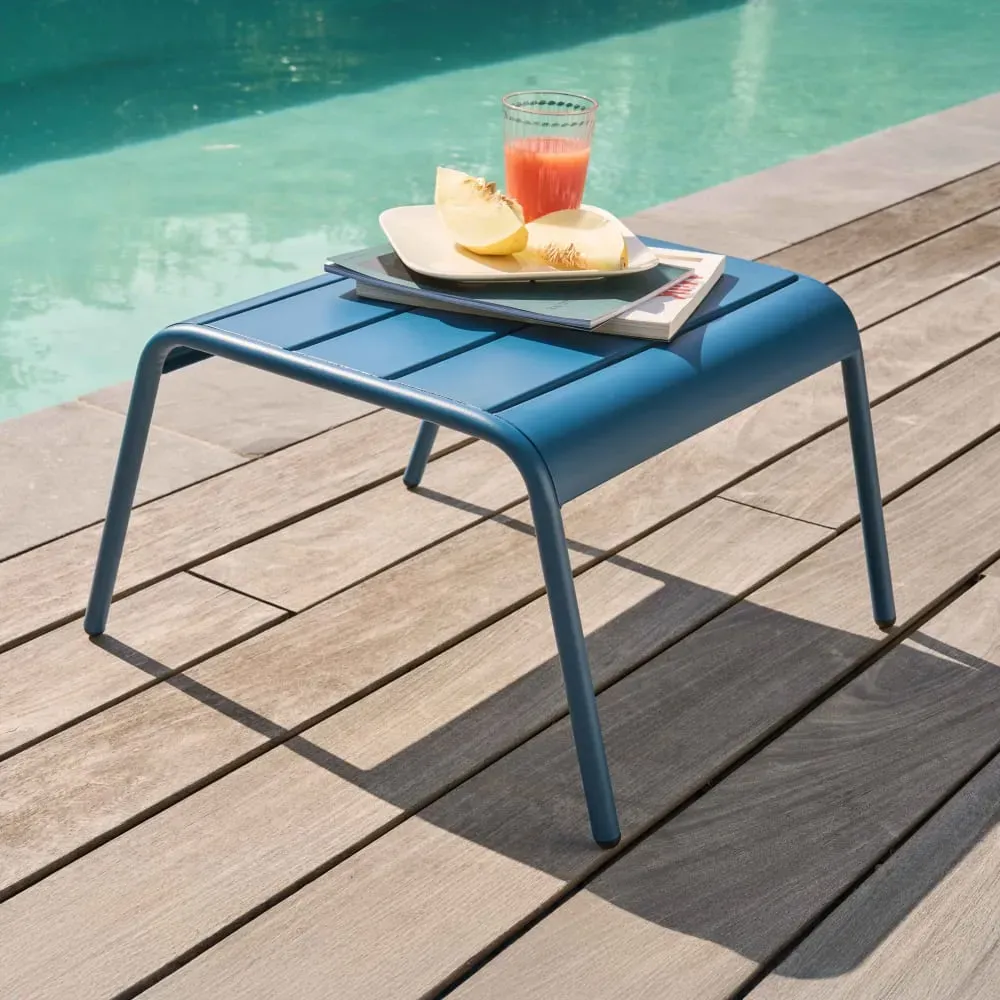 Illustration numéro 2 du produit Repose pied en métal bleu pacific