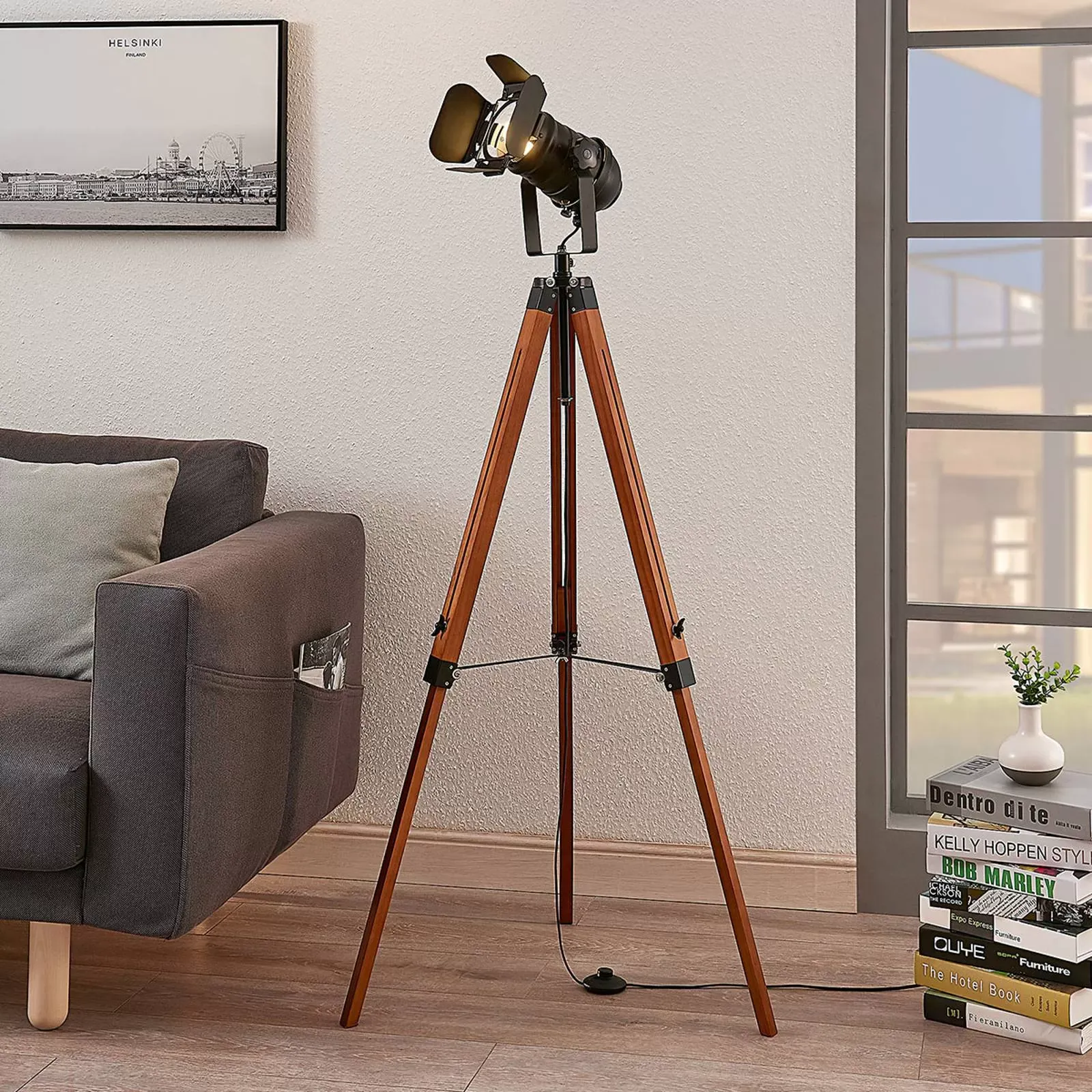 Illustration numéro 2 du produit Lampadaire Bois en Bois Marron