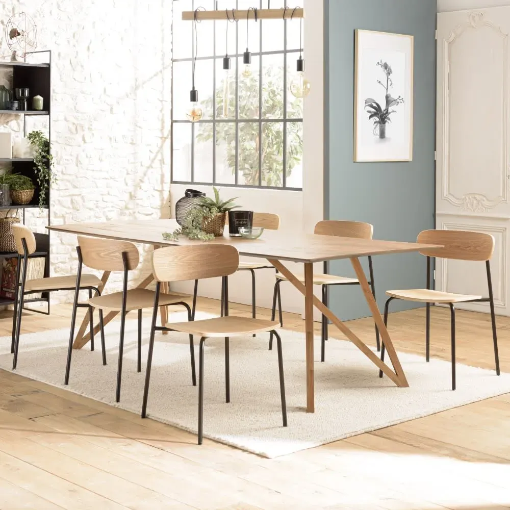 Illustration numéro 2 du produit Lot de 2 chaises « écolier » en bois de frêne pieds acier noir