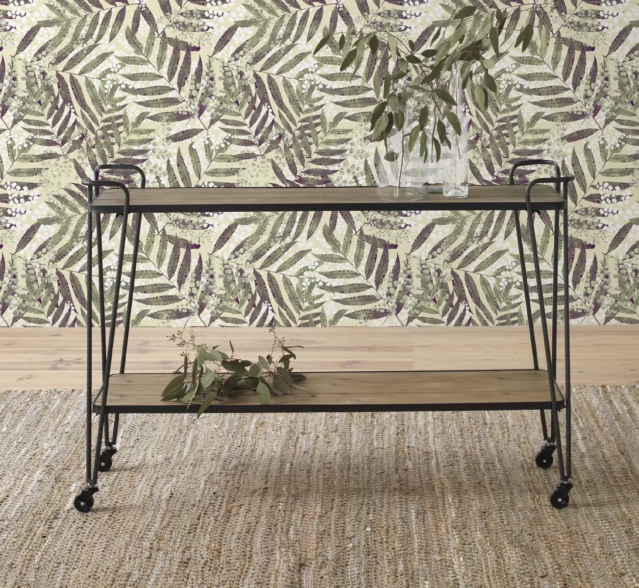 Illustration numéro 2 du produit Table console en sapin et fer