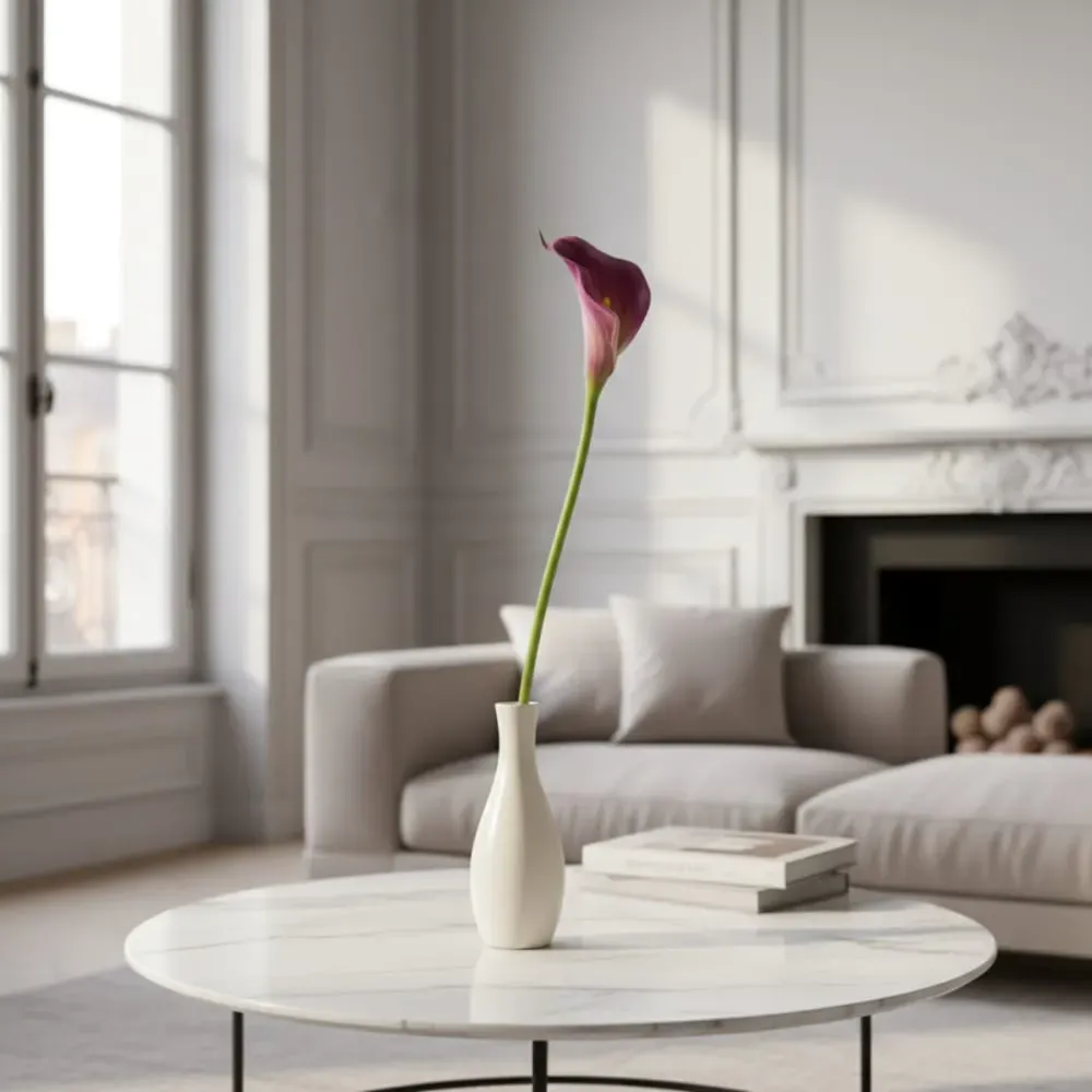 Illustration numéro 2 du produit Tige d'arum artificielle violette H78