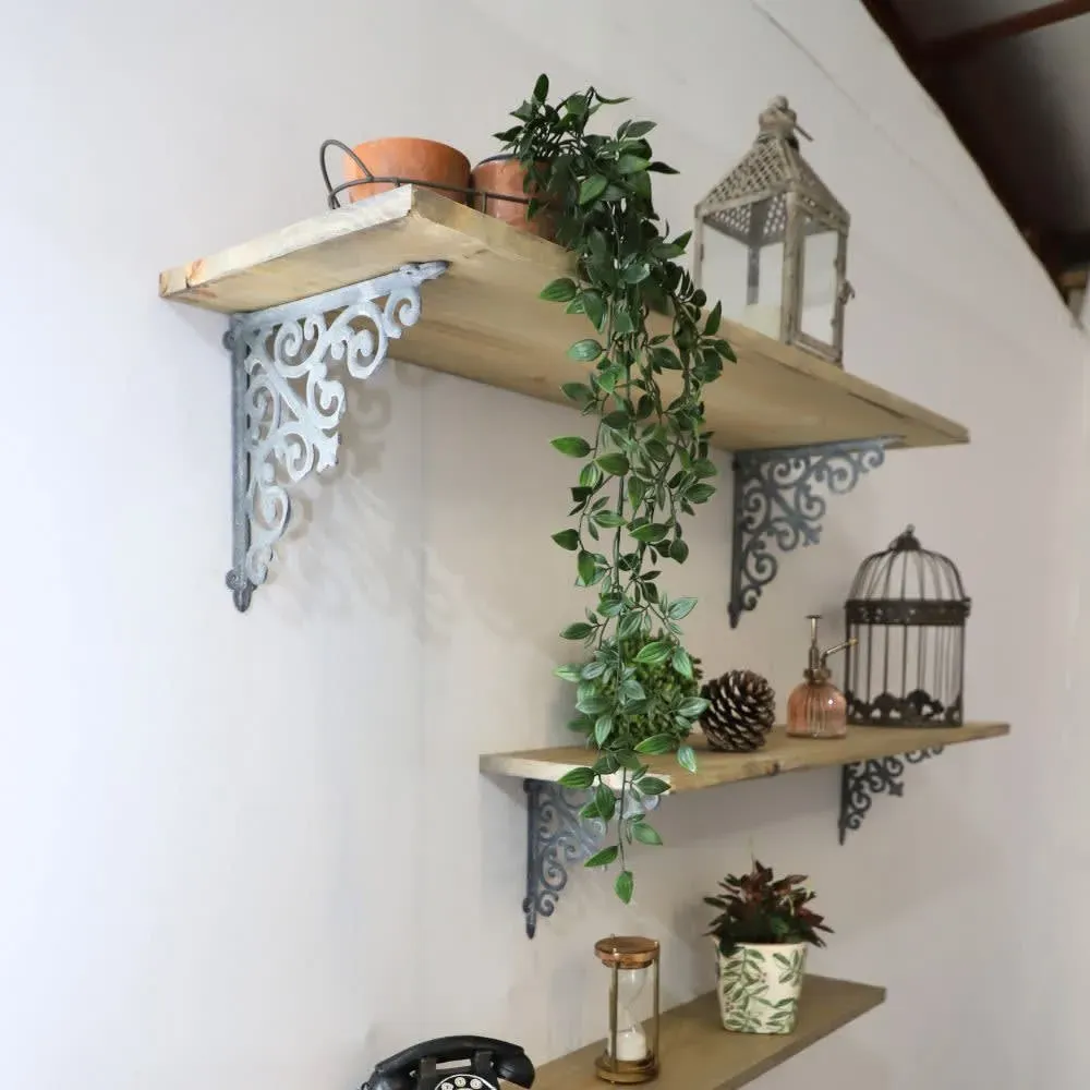 Illustration numéro 2 du produit Equerre fixation étagère vintage ancienne fonte grise 25 x 25 cm