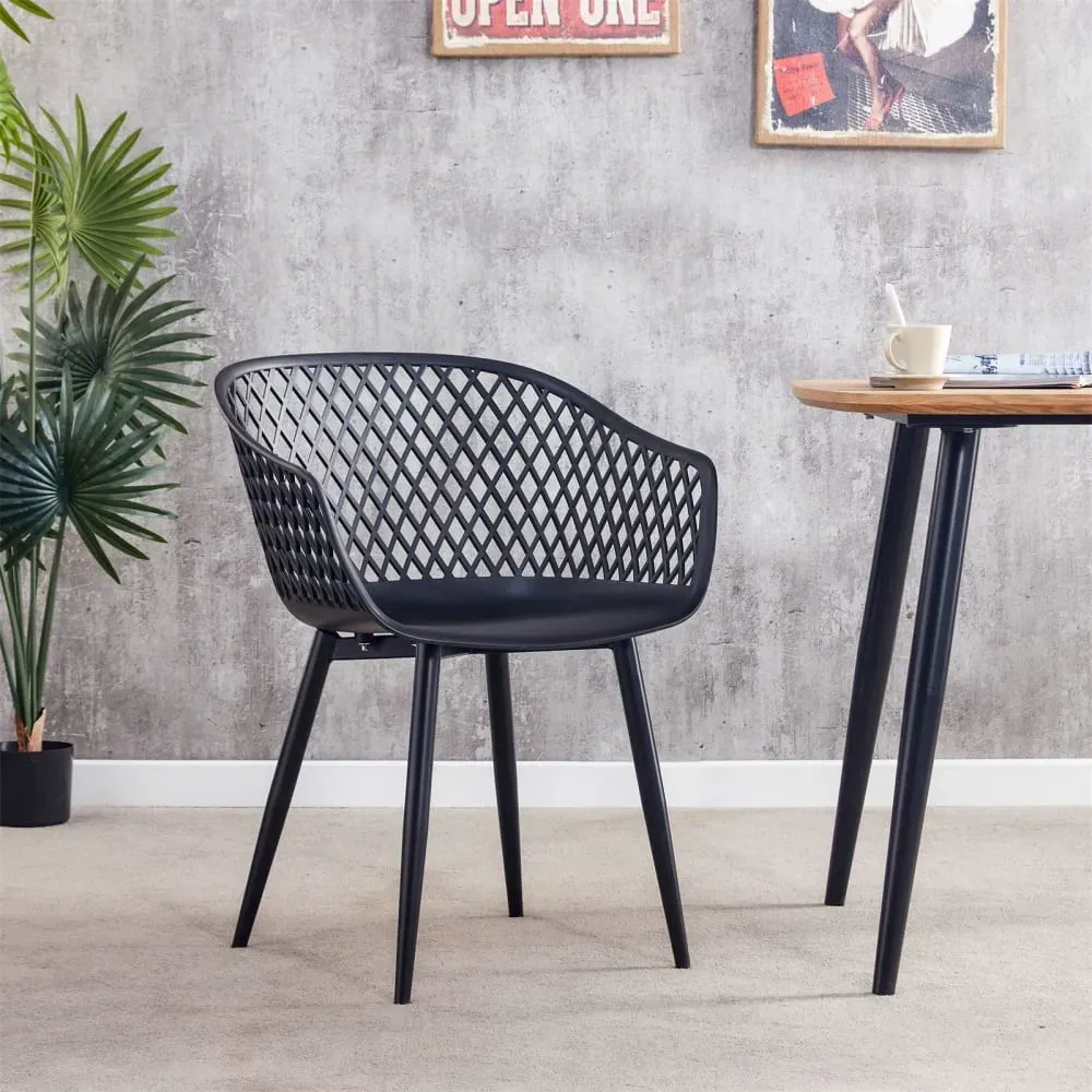 Illustration numéro 2 du produit Chaises coque (x4) avec pieds en métal, noir