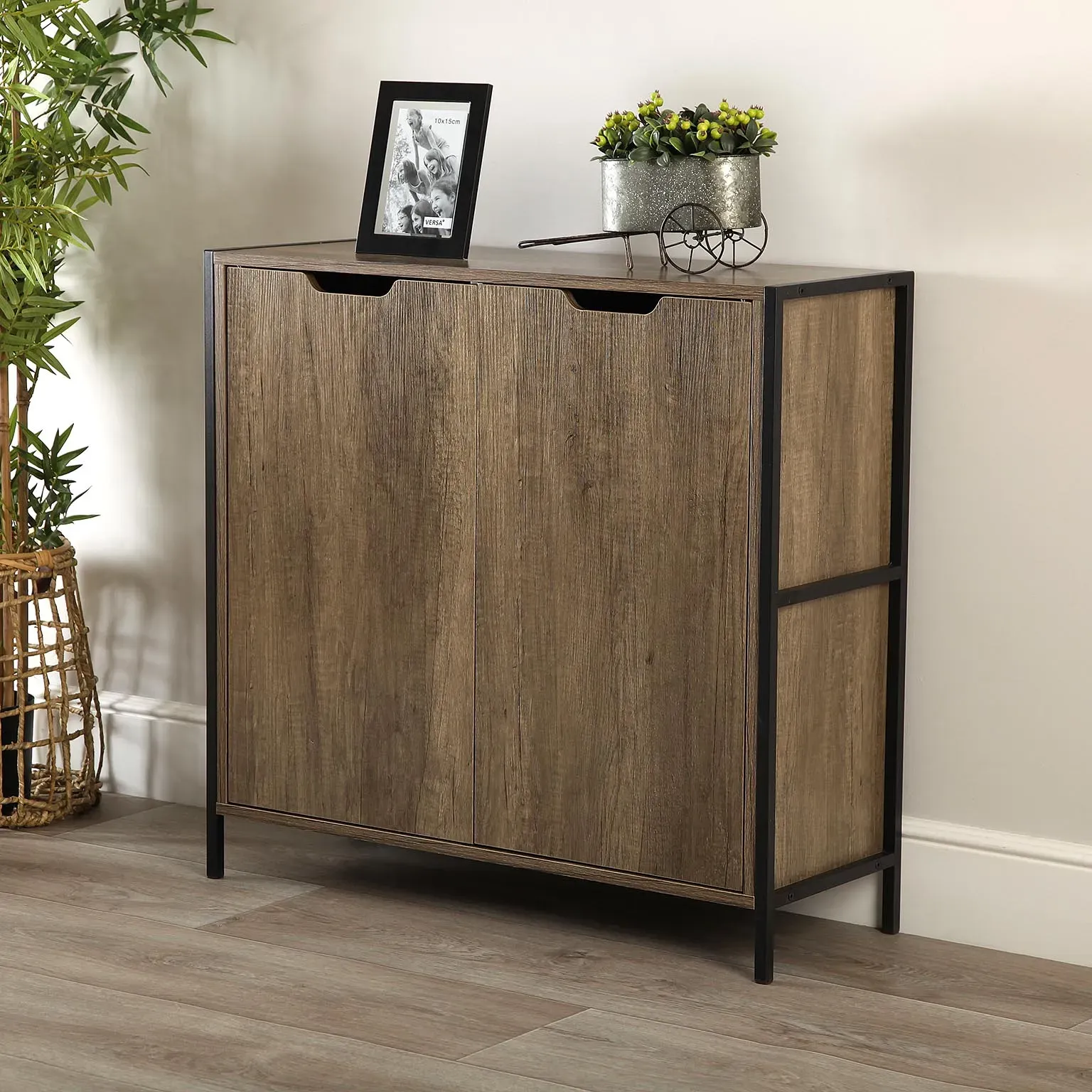 Illustration numéro 2 du produit Buffet 2 portes en aggloméré imitation bois marron et noir