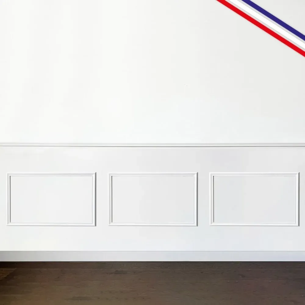 Illustration numéro 2 du produit Kit de 3 moulures murales en Pin des Landes - Prêt à coller et peindre