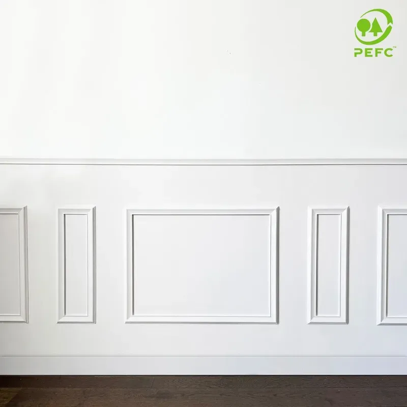 Illustration numéro 2 du produit Kit de 5 moulures murales en Pin des Landes - Prêt à coller et peindre