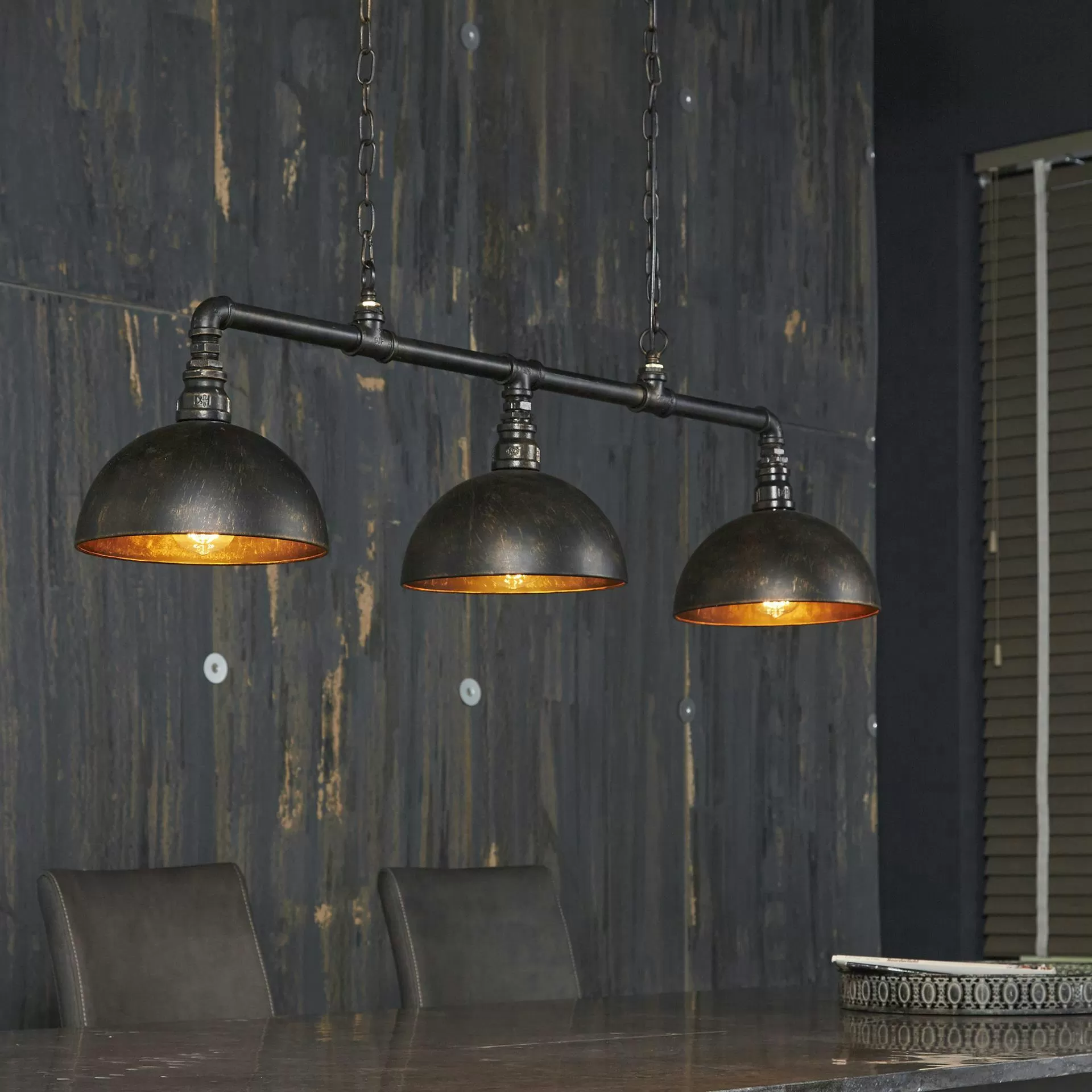 Illustration numéro 2 du produit Suspension industrielle en forme de tuyau 3 lampes l118cm