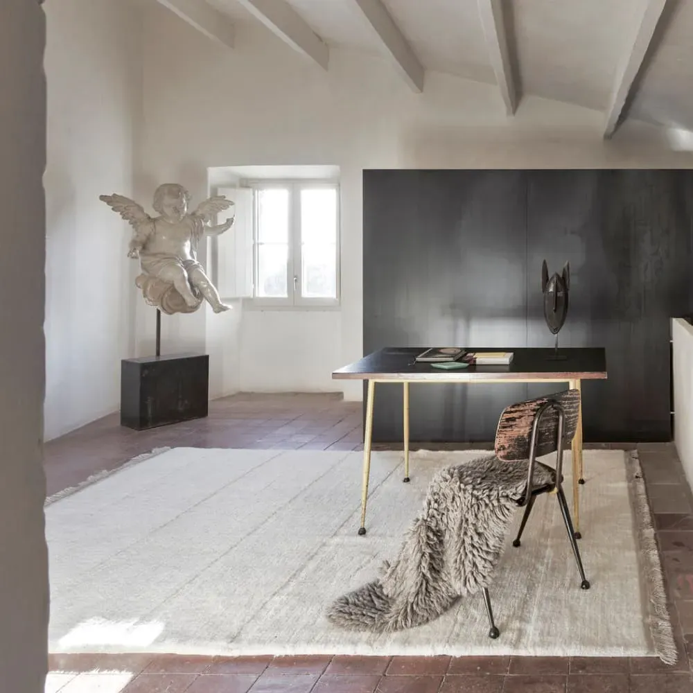 Illustration numéro 2 du produit Tapis en laine laineux - mouton gris 75x110 cm