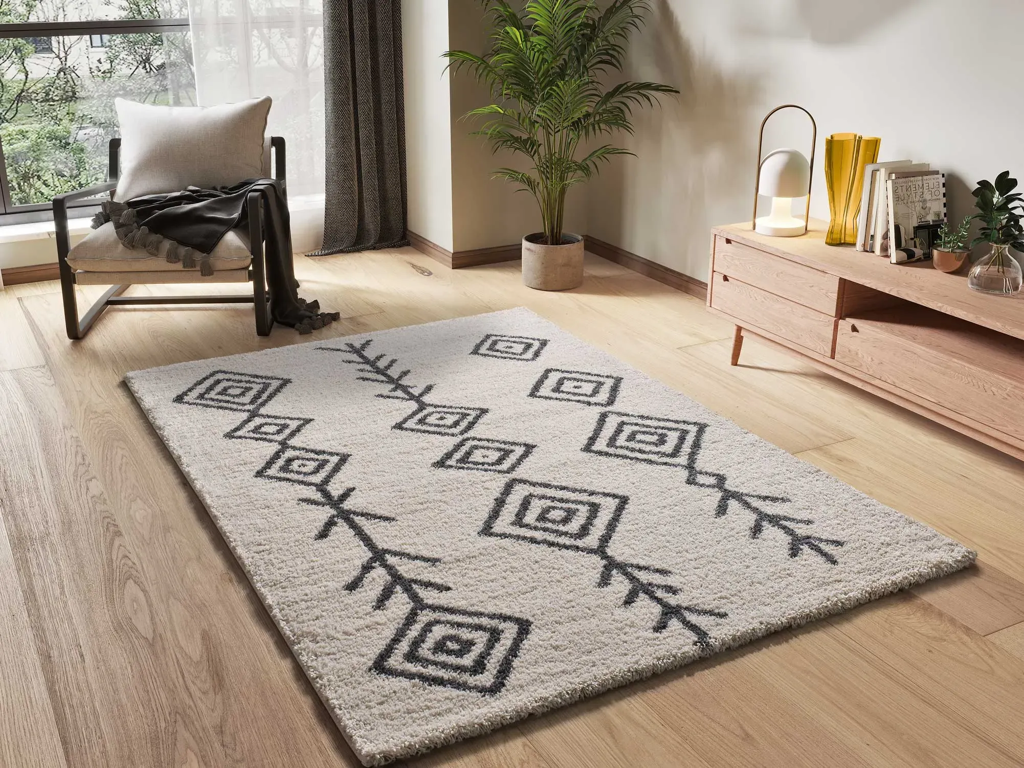 Illustration numéro 2 du produit Tapis shaggy ethnique blanc/crème/noir 160x230 cm