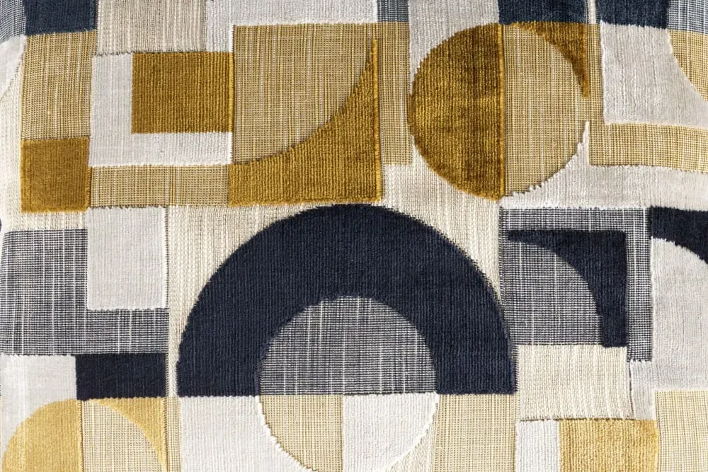 Illustration numéro 2 du produit Coussin en tissu multicolore 45x45