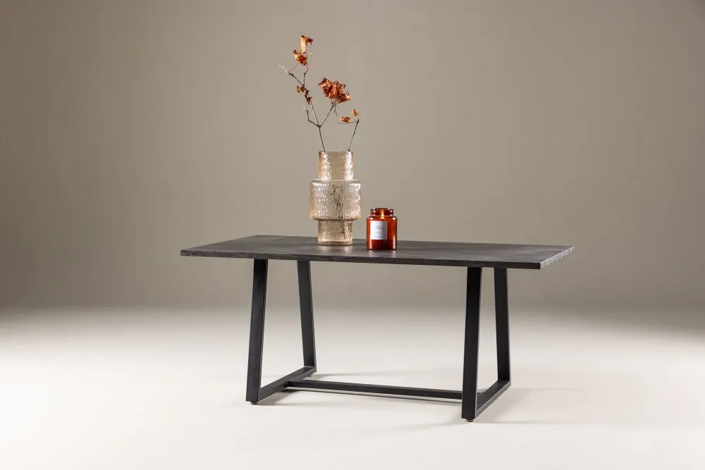 Illustration numéro 2 du produit Table basse en bois noir 110x60cm PLANO noir 60x110x40cm