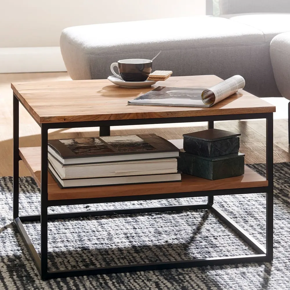 Illustration numéro 2 du produit Table basse carrée avec tablette en bois massif d'acacia, marron