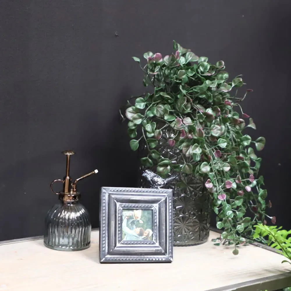 Illustration numéro 2 du produit Cadre photo en métal noir 12.5 x 16