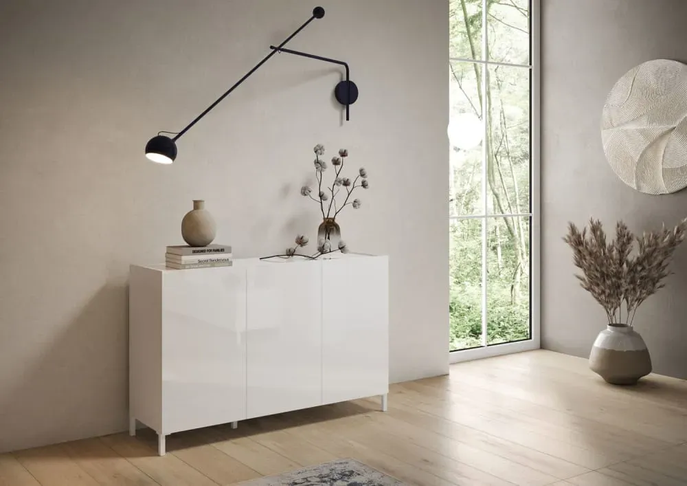 Illustration numéro 2 du produit Buffet bas 3 portes 130x40x84 cm effet bois blanc brillant