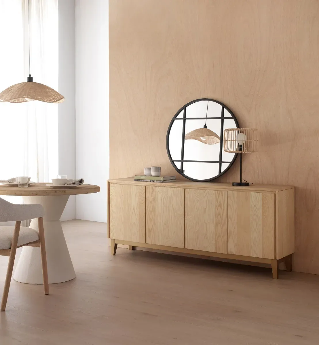 Illustration numéro 2 du produit Miroir rond diamètre 80 avec encadrement en métal noir