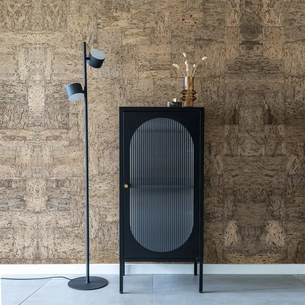 Illustration numéro 2 du produit Vitrine  basse 1 porte acier noir et verre ondulé