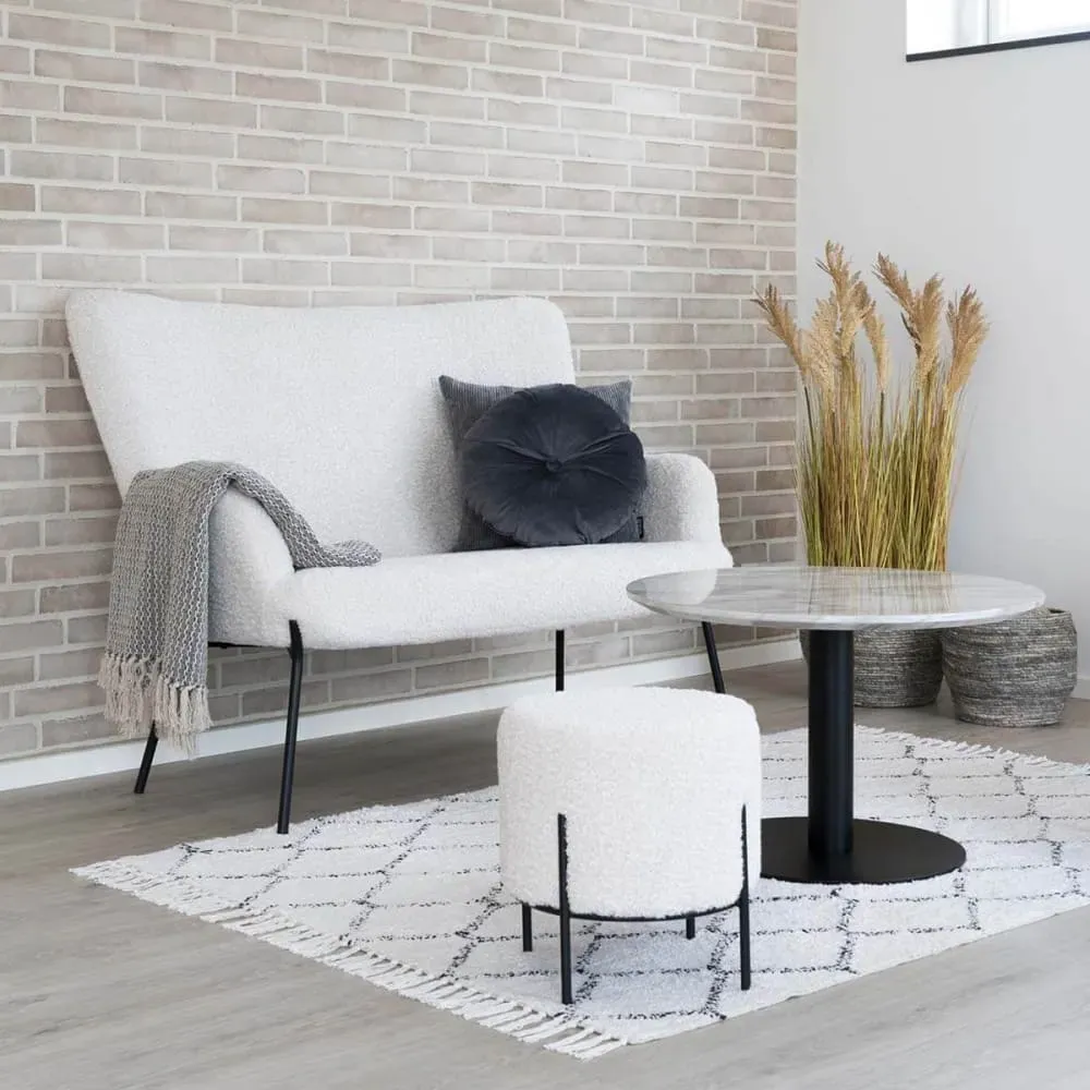 Illustration numéro 2 du produit Repose-Pieds  rond imitation laine et piétement acier noir