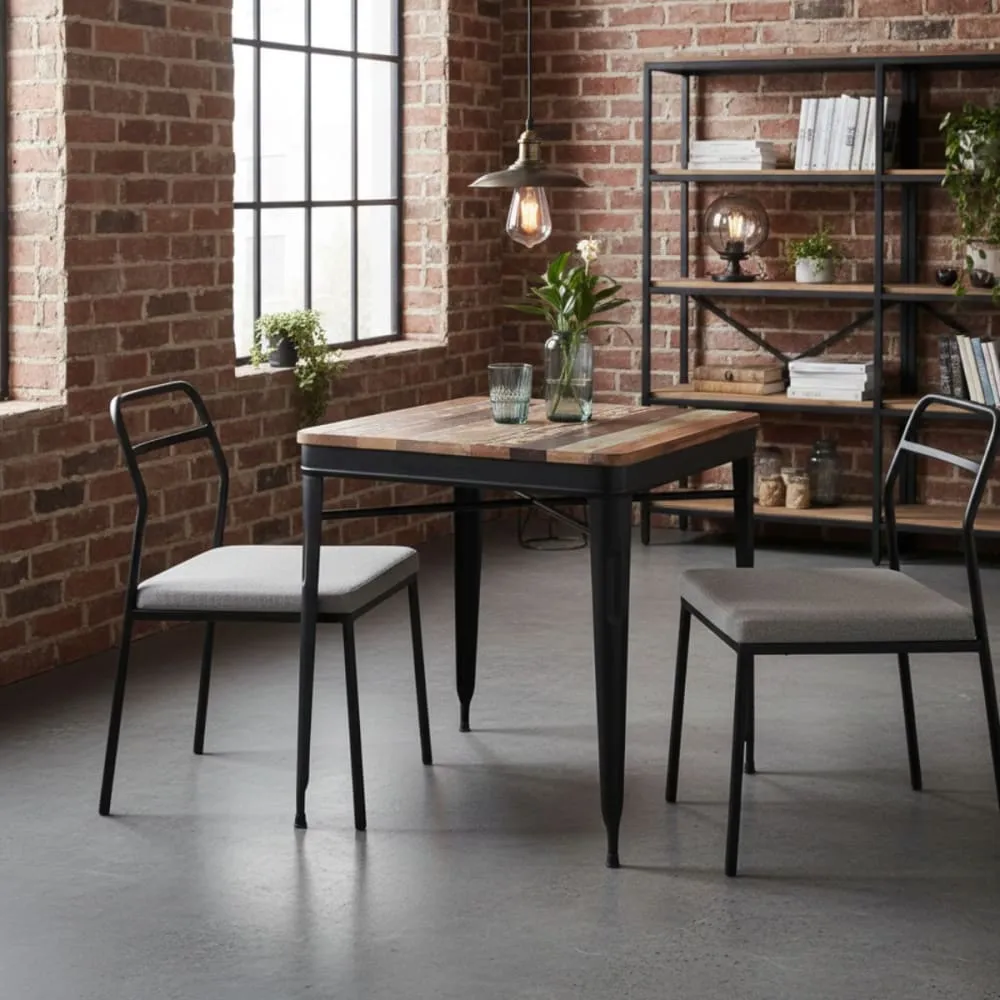 Illustration numéro 2 du produit Table repas carrée 77cm aspect vieilli