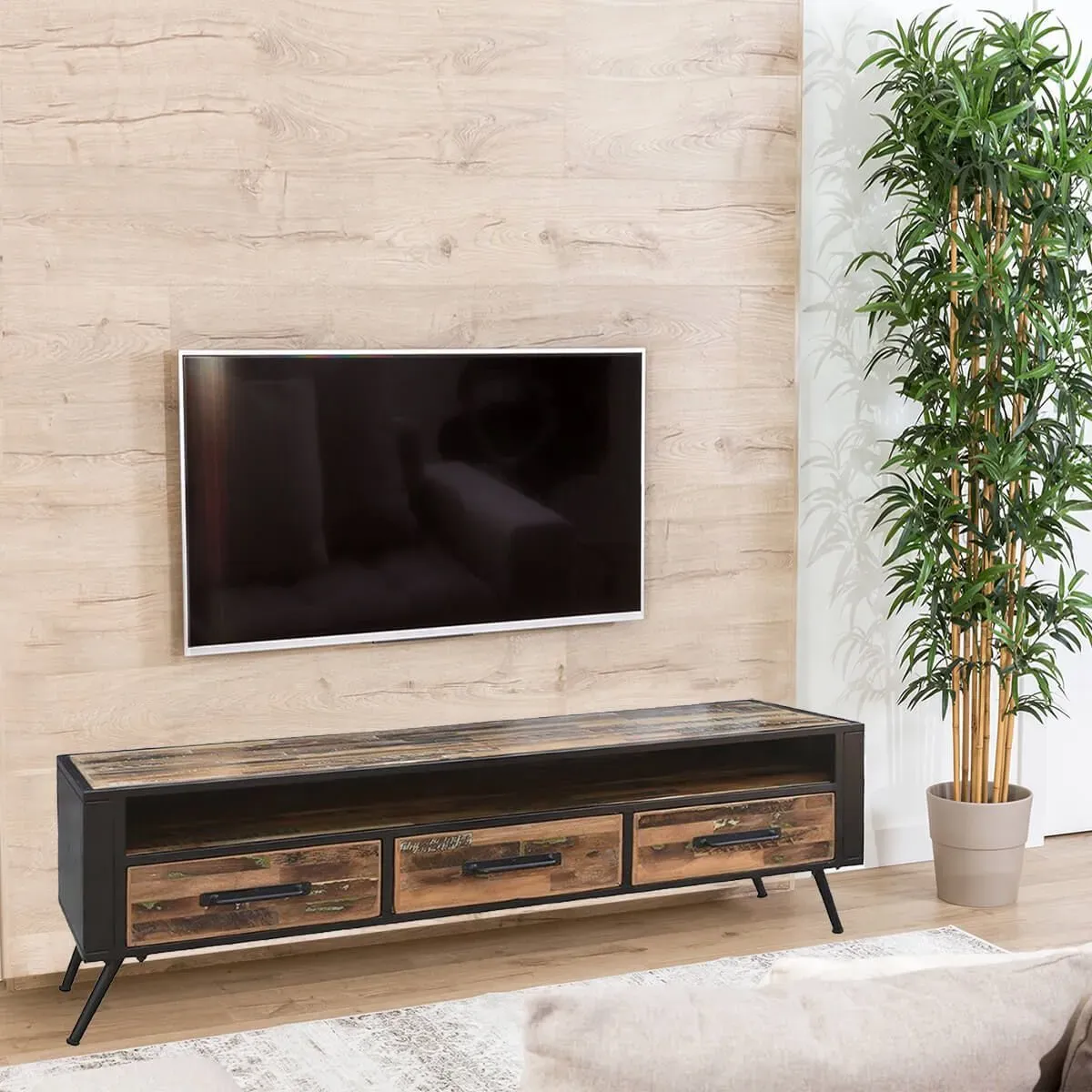 Illustration numéro 2 du produit Meuble  tv 3 tiroirs manguier massif recyclé