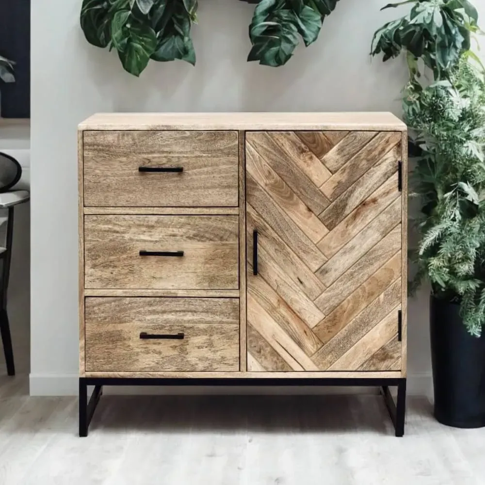 Illustration numéro 2 du produit Buffet  1 porte 3 tiroirs en manguier massif