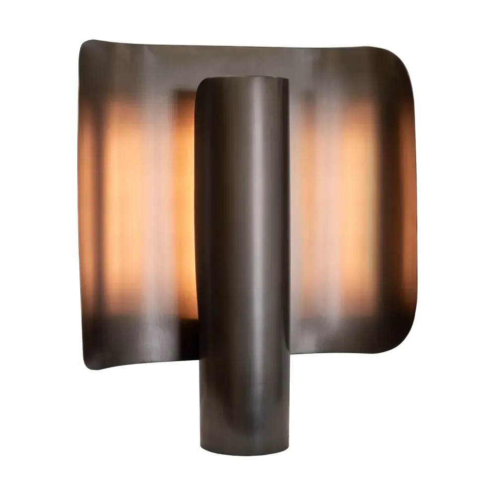 Illustration numéro 2 du produit Lampe de table en métal nervuré, noir, 42 ​​x 50 x 13 cm