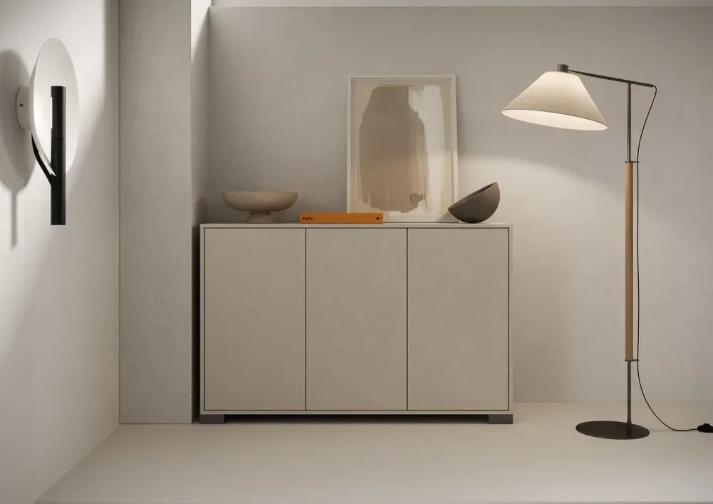 Illustration numéro 2 du produit Buffet bas 3 portes 130x40x83 cm effet bois cachemire