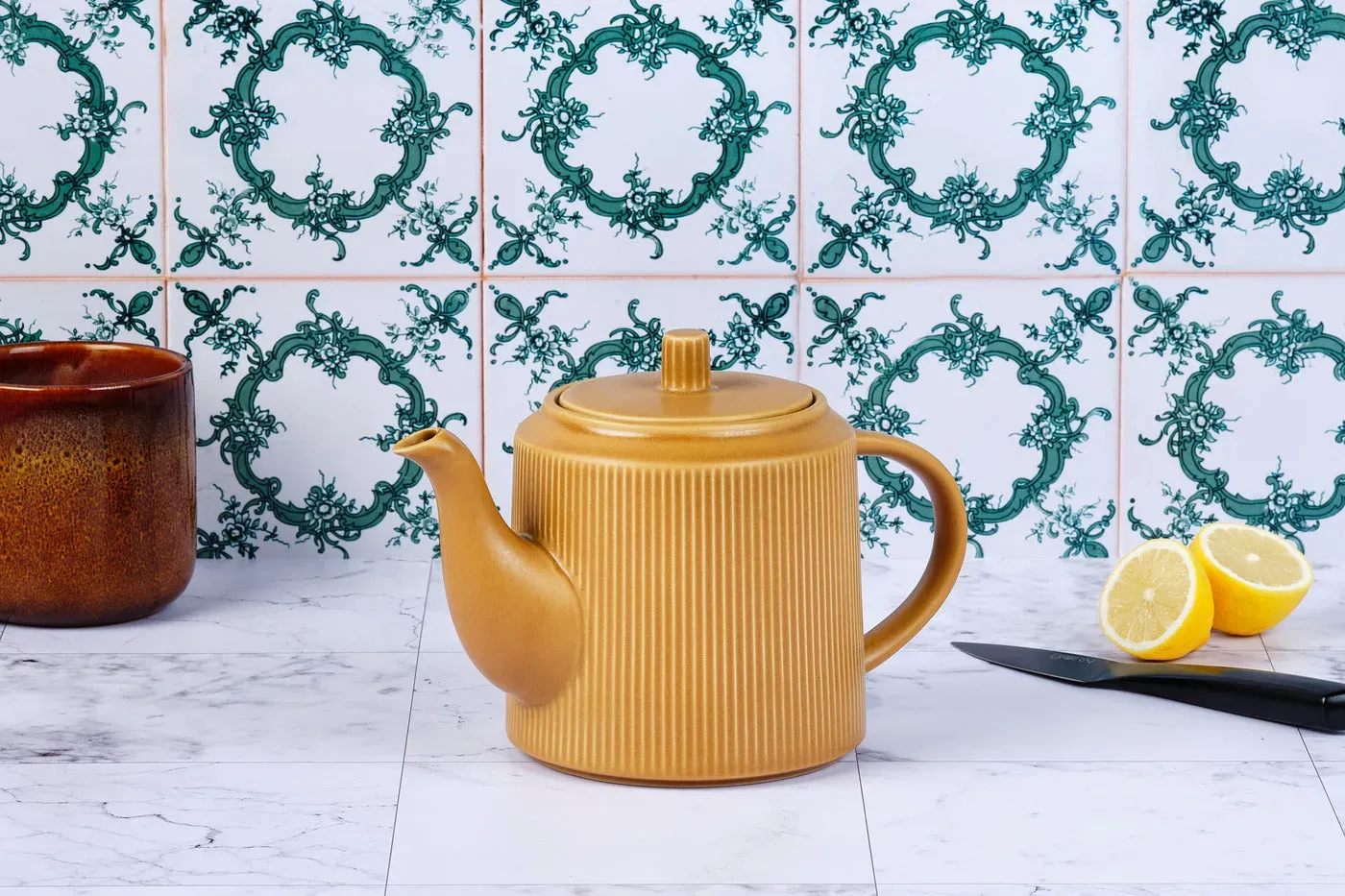 Illustration numéro 2 du produit Théière  130cl - Ocre