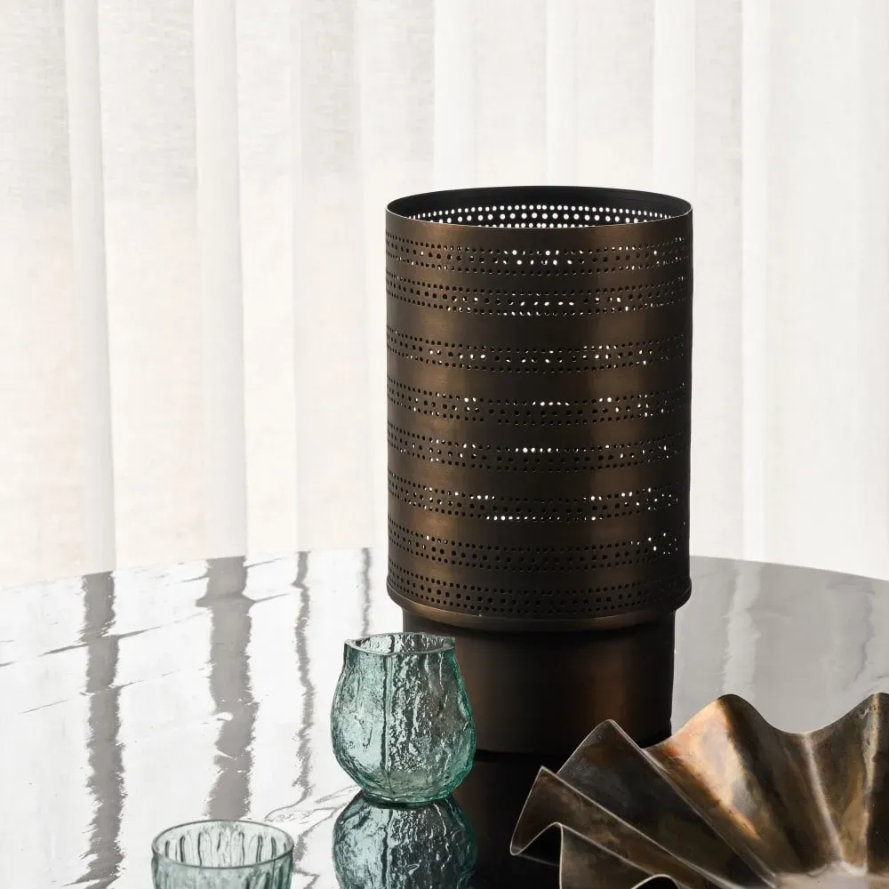 Illustration numéro 2 du produit Bougeoir en métal marron H34.5