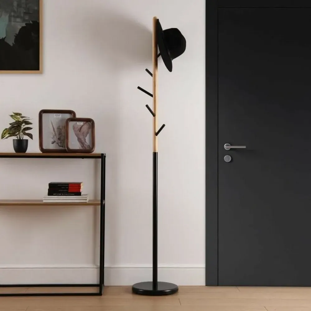 Illustration numéro 2 du produit Portemanteau sur pied en métal noir