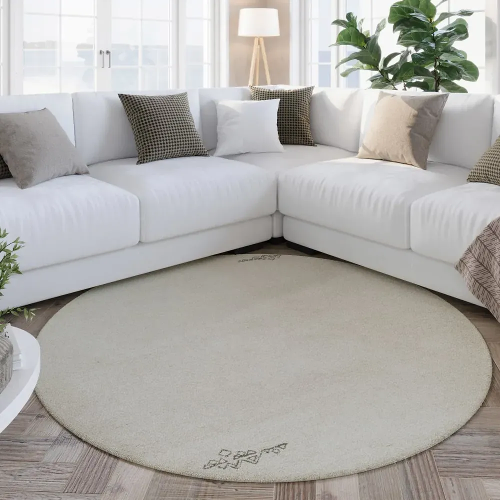 Illustration numéro 2 du produit Tapis pure laine écru  tufté main motif discret 180 rd.