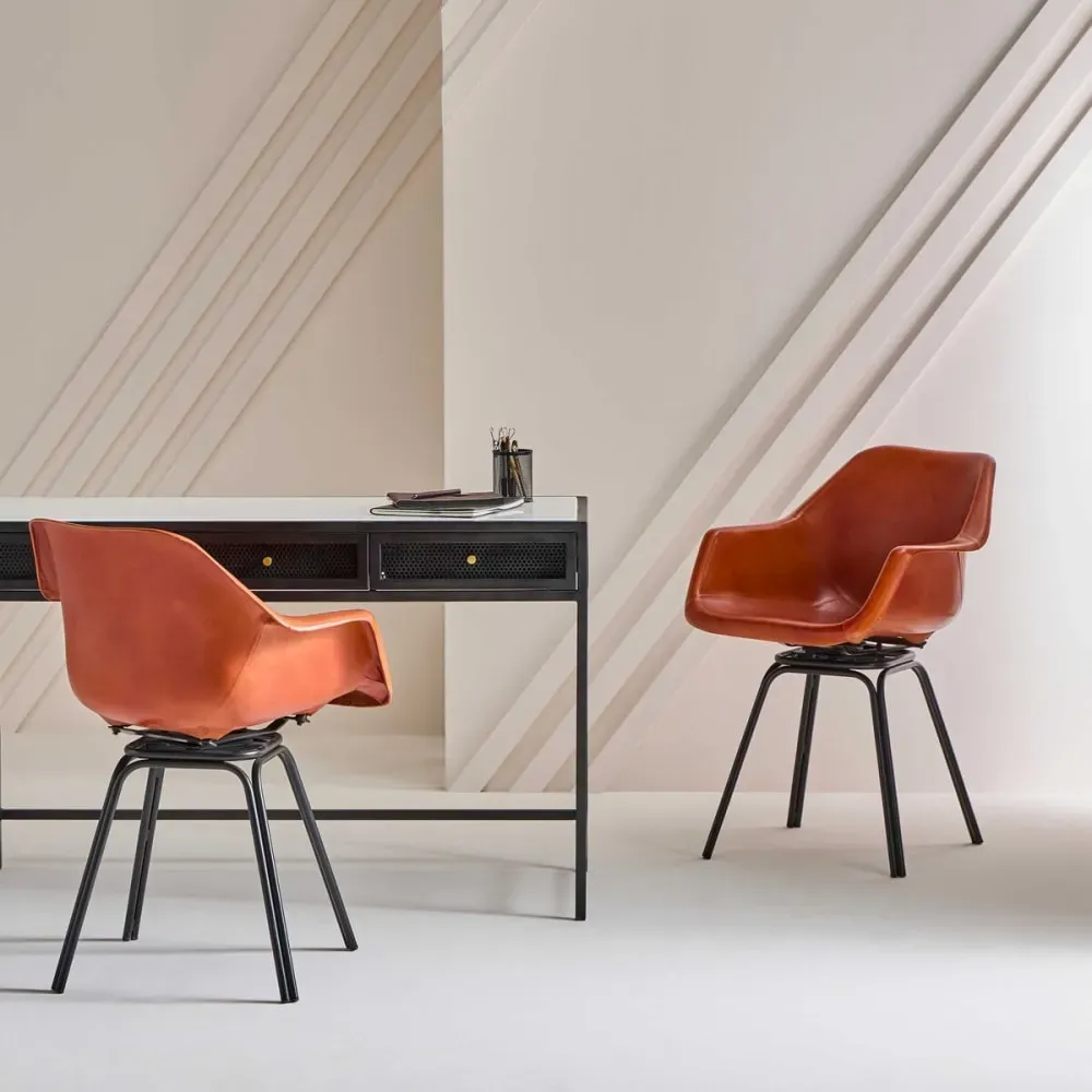 Illustration numéro 2 du produit Fauteuil bridge en cuir marron pivotant