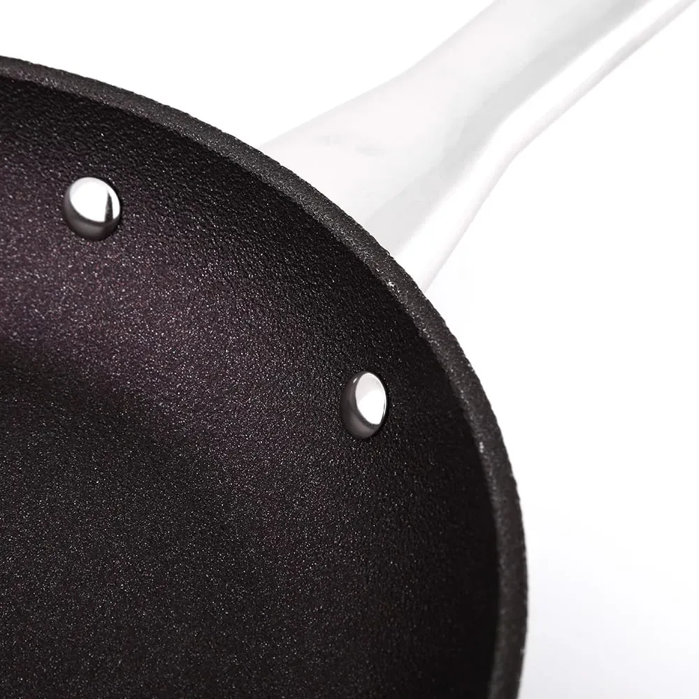 Illustration numéro 2 du produit Casserole 16x7,5cm antiadhésive aluminum  1,0L