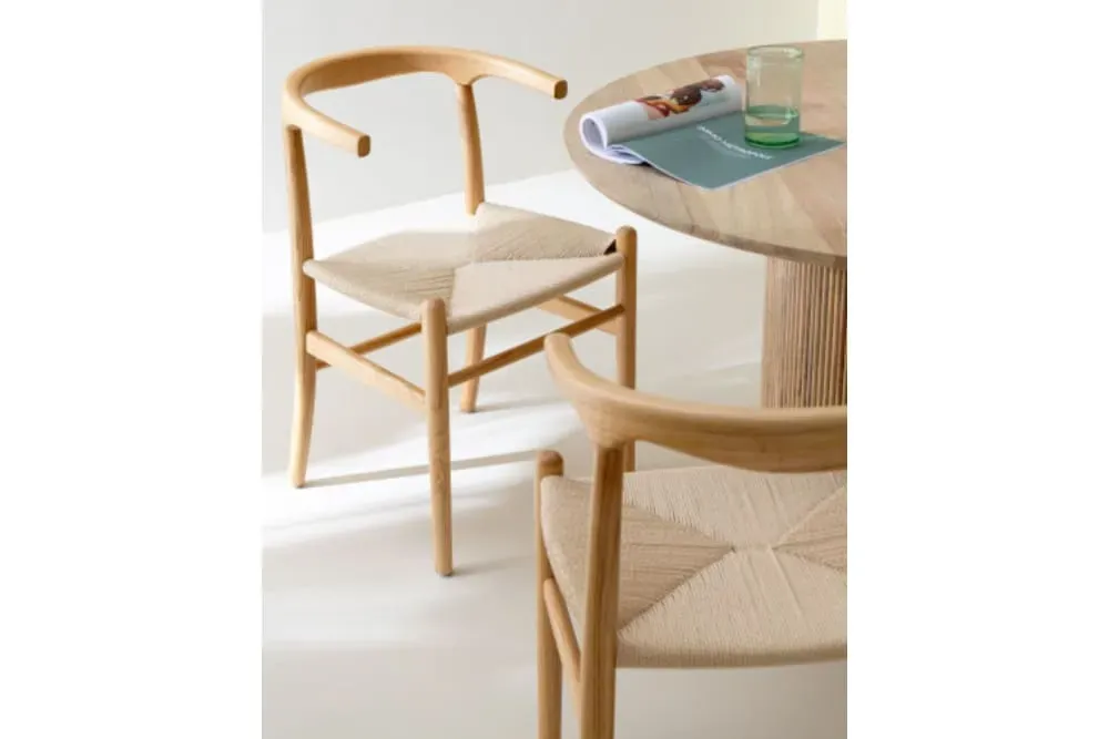 Illustration numéro 2 du produit Chaises de salle à manger en corde et bois de hêtre