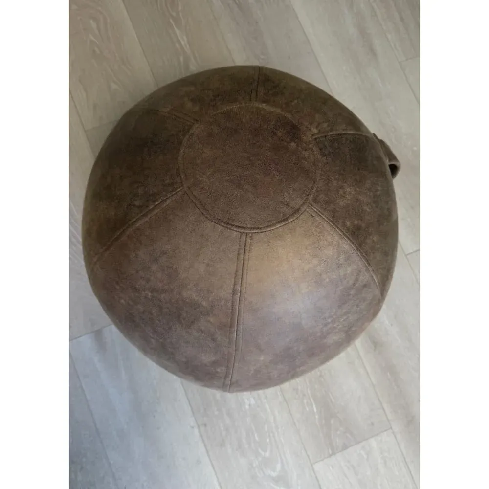 Illustration numéro 2 du produit Pouf ballon effet cuir usé  yoga et décoration 55 cm