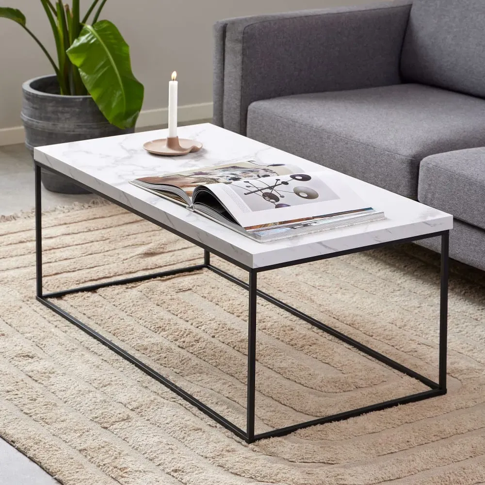 Illustration numéro 2 du produit Table basse en effet marbre et métal 110x55cm - Blanc